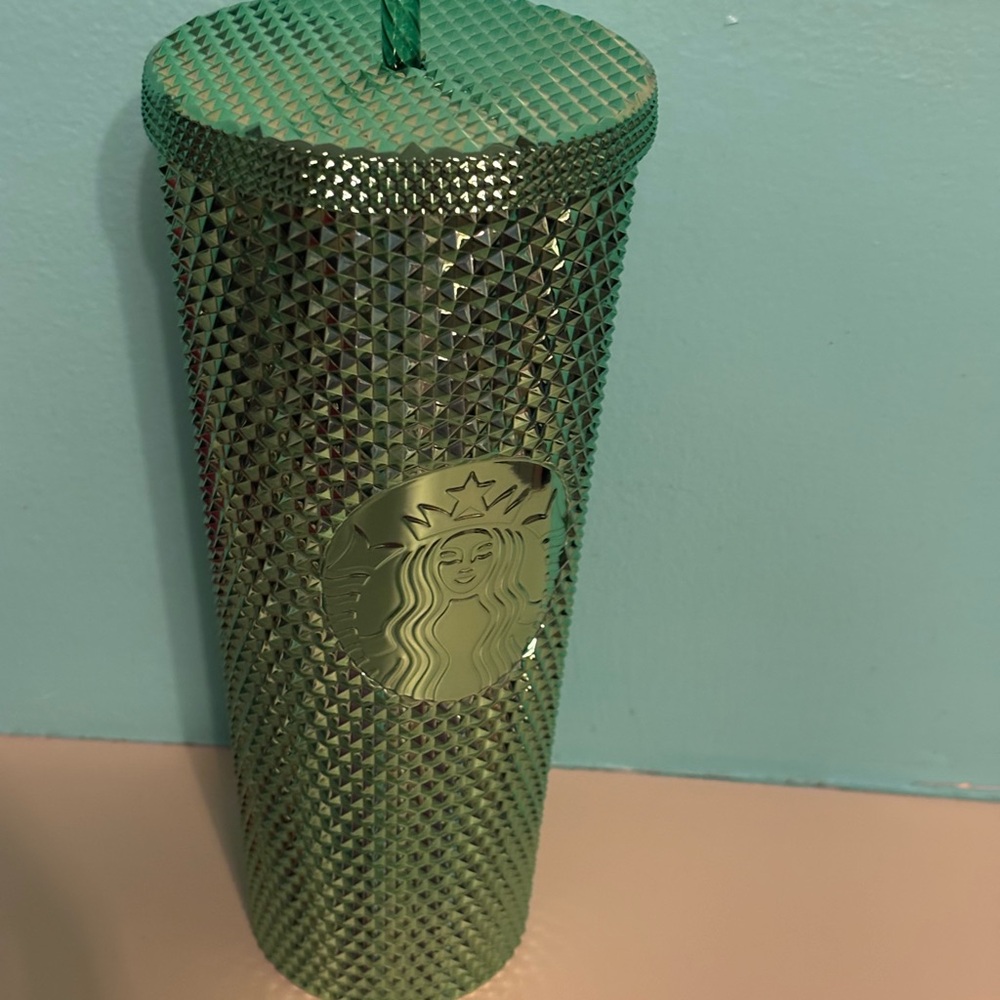 Starbucks 2023 Green Bling Metallic Studded Venti 24 OZ Cold Cup Tumbler New